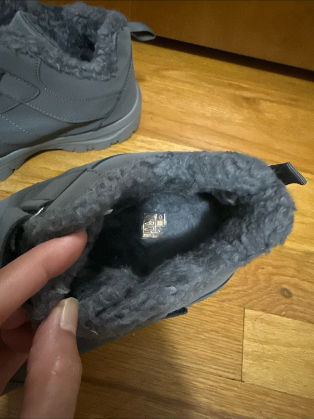 None warm insulated